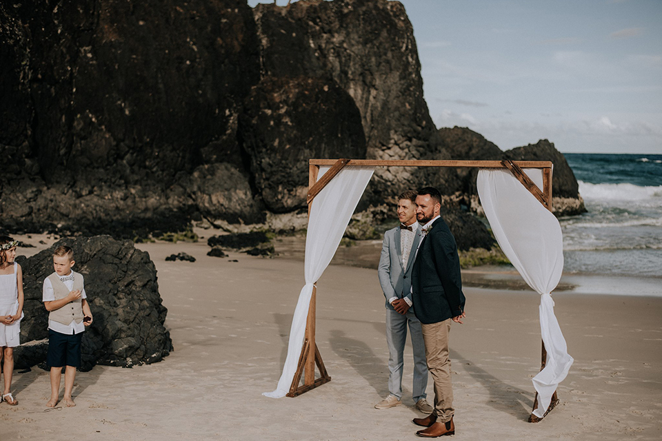Dreamtime Beach Wedding - Hitched in Paradise - Tweed Coast 